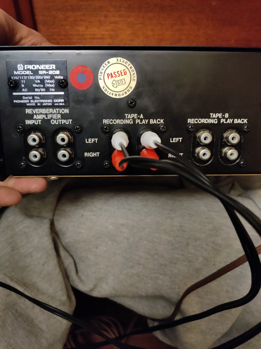 Pappione's tweet image. Question for the #Audiophile folks out there!
I am reviving my dad's old stereo. Not sure how the reverb jacks are used. 🤔
Thanks!

#Stereos #StereoSystems