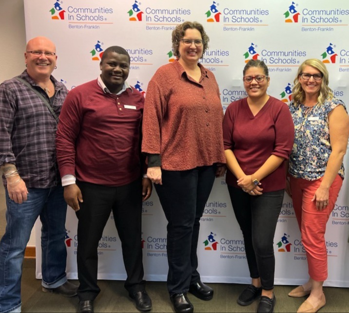 We were fortunate enough to visit NAWA member Communities in Schools Benton – Franklin recently. Check out the great work they're doing in our Member Spotlight piece! 

Read the spotlight: nonprofitwa.org/member-spotlig…