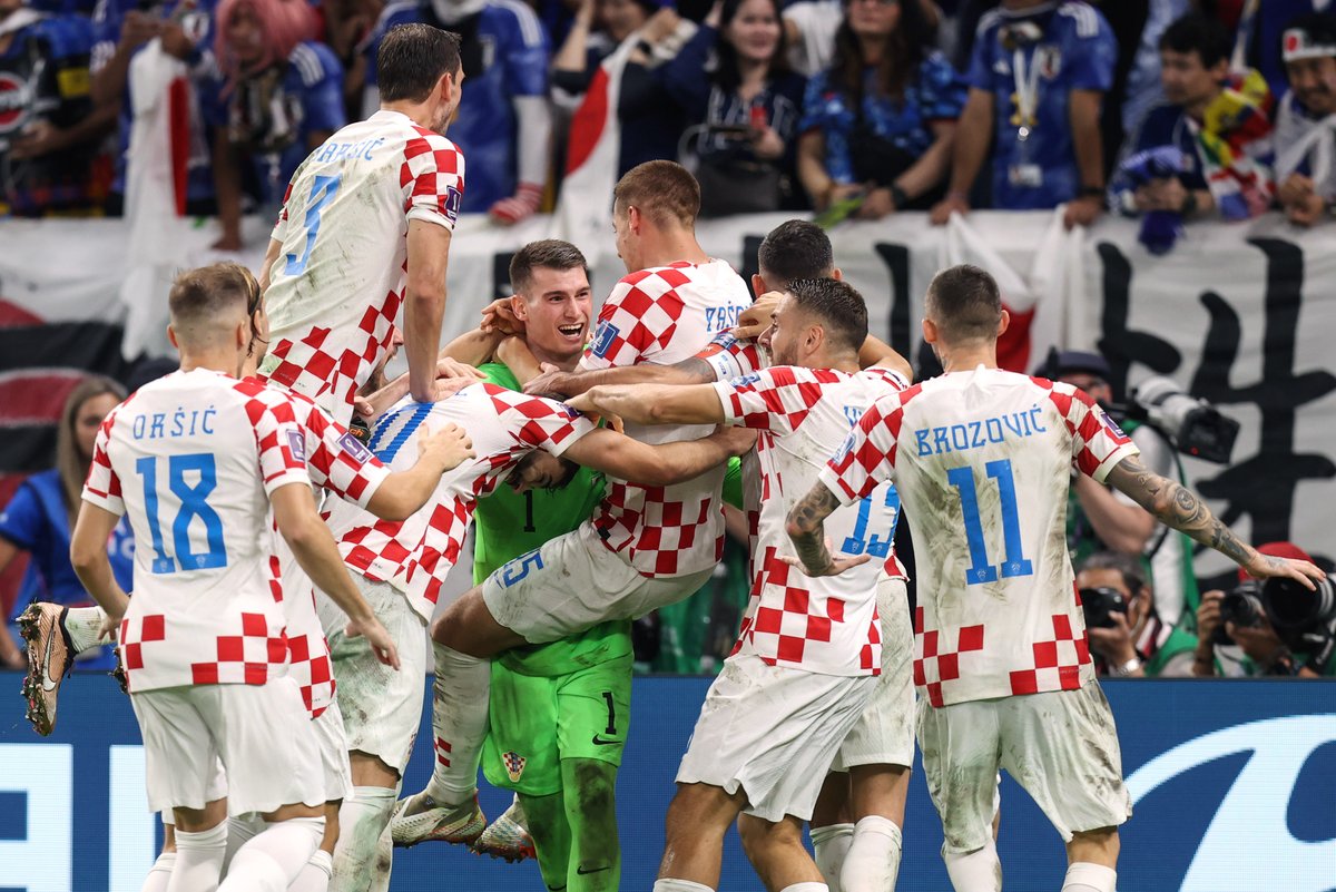 FOXSoccer's tweet photo. Croatia and Brazil are through to the quarterfinals! 🇭🇷🇧🇷

What did you think of their Round of 16 performances? https://t.co/ZAeEvQQH6S