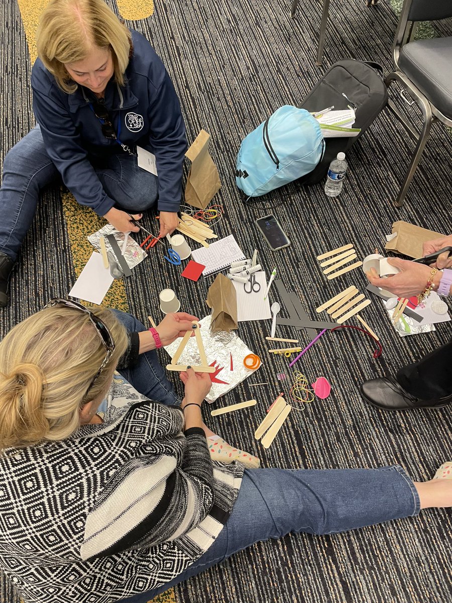 Alex Travis tweet media