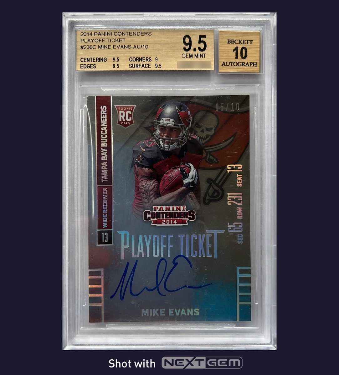 ryryweber1's tweet photo. @roroweber1 @NextGemApp MIKE EVANS 2014 PANINI CONTENDERS PLAYOFF TICKET /10
#MikeEvans #paninicontenders #PlayoffTicket #BGS #tradingcards #sportscards #thehobby #nextgemapp https://t.co/ovEG9UWlTo