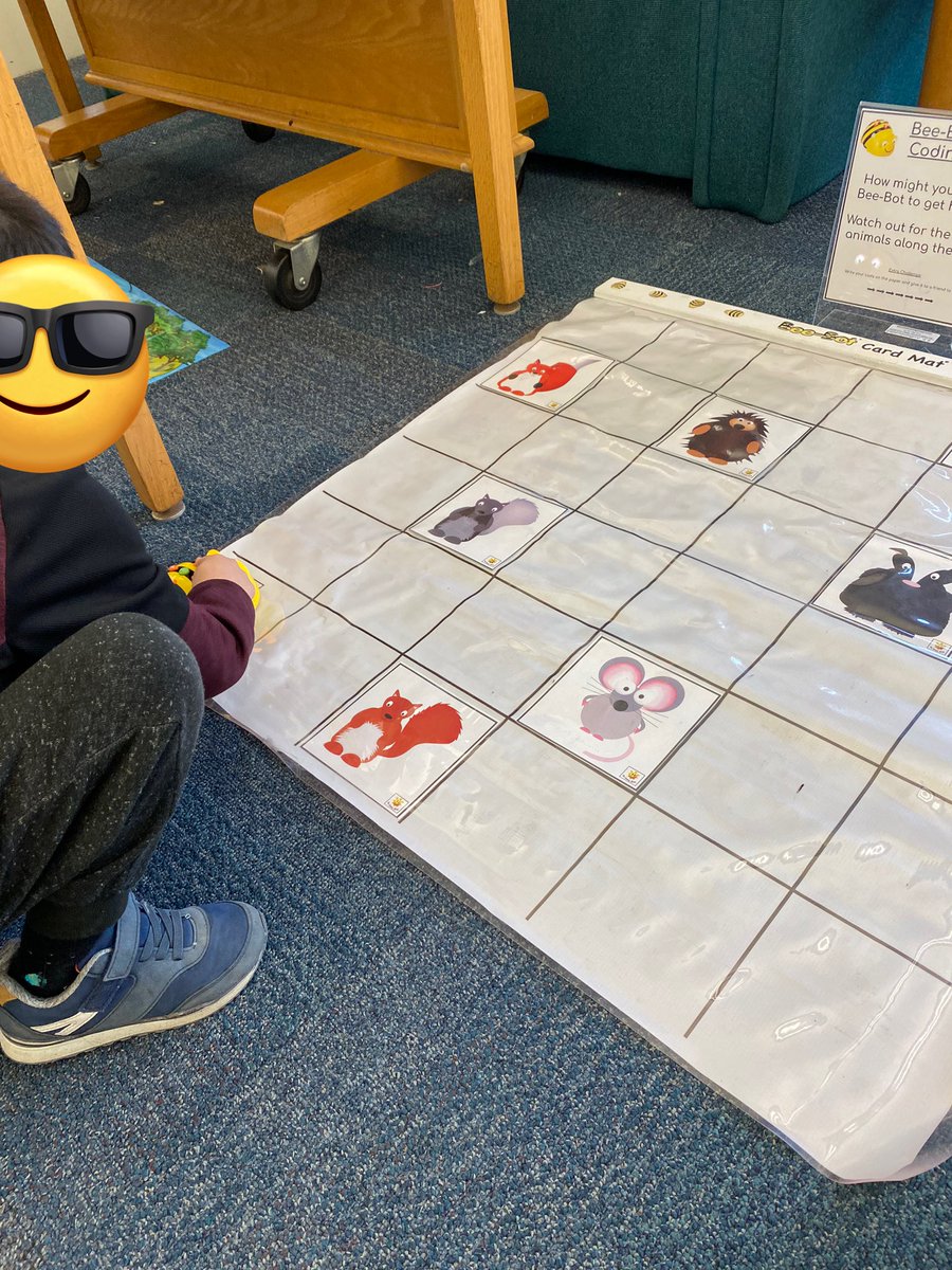 WilshireLibrary's tweet image. Kindergarten Coding. #CSEdWeek2022 #HourOfCode #MonthOfCode #ONSchoolLibraries