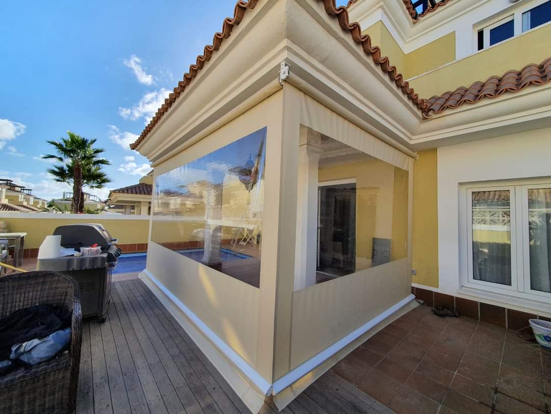 persymarsl's tweet photo. #Persymar - #Fuerteventura #Lanzarote - #Saxun

https://t.co/4S9cUnk4JL
https://t.co/TlPTQKZSNC
los toldos verticales permiten proteger espacios como terrazas y patios desde el viento y la lluvia .Se adaptan estéticamente a cualquier estructura ya existente  ❤️ https://t.co/4FnhiP9SHf