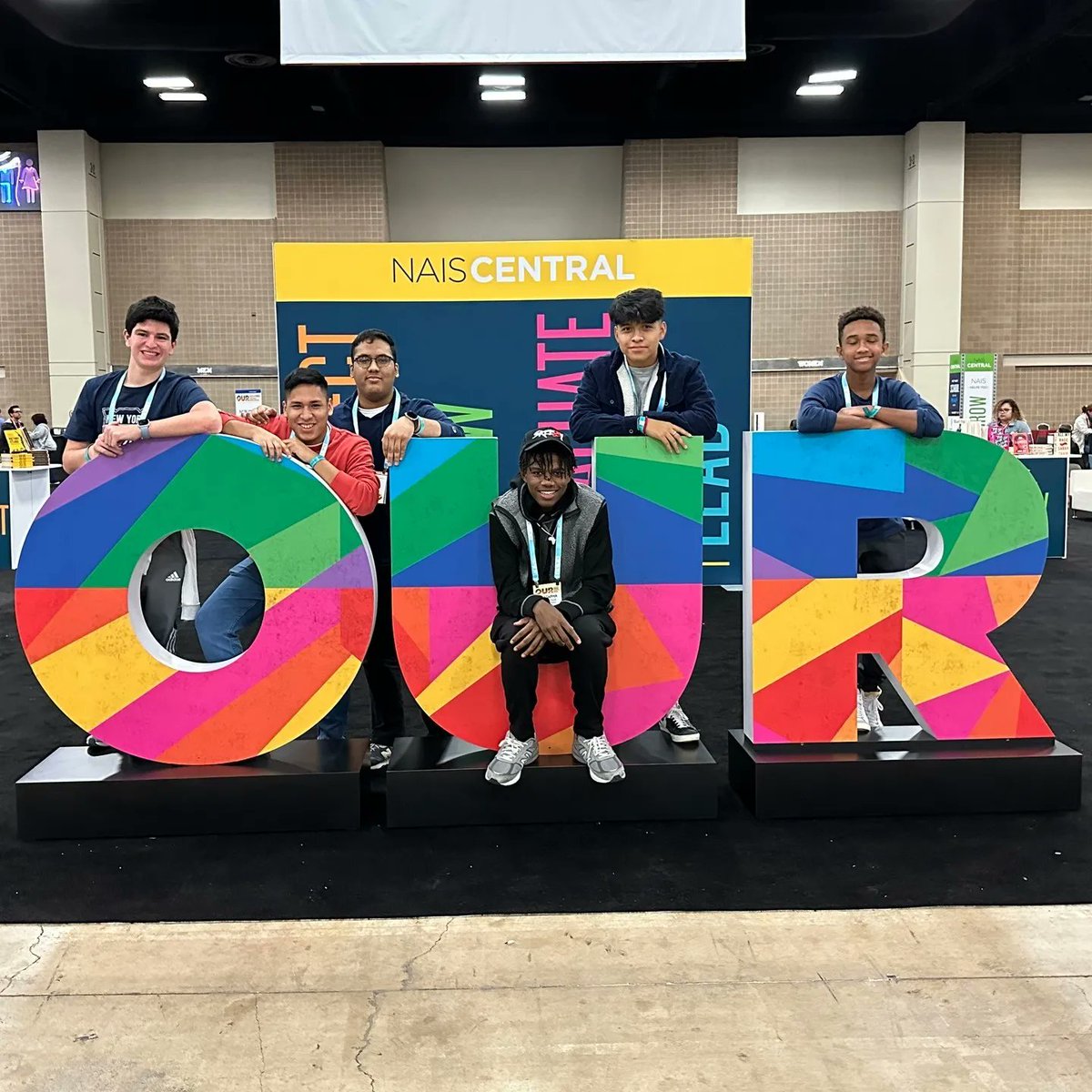 Several Upper Schoolers attended the Student Diversity Leadership Conference (SDLC) in San Antonio, Texas! ⁠ ⁠ Every year, students from around the country gather to share their personal experiences and learn from one another, whi… buff.ly/3F2QqpO