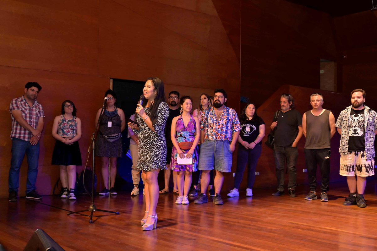 ciudadaniacl's tweet photo. El Encuentro Nacional de Culturas Comunitarias reunió a comunidades y autoridades de todos los rincones de Chile para coronar los #PuntosDeCulturaComunitaria, proceso que se viene realizando desde el 15 de marzo y que han alcanzado 121encuentros y más de 1.400 participantes 👇🏻🧵 https://t.co/PPwhblr2Uu