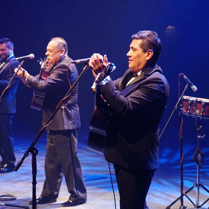 Exitoso concierto con causa del trío romántico "Los Panchos", evento organizado por DIF Sinaloa, en el que DIF Mazatlán recibirá parte de los ingresos para beneficiar a los más vulnerables