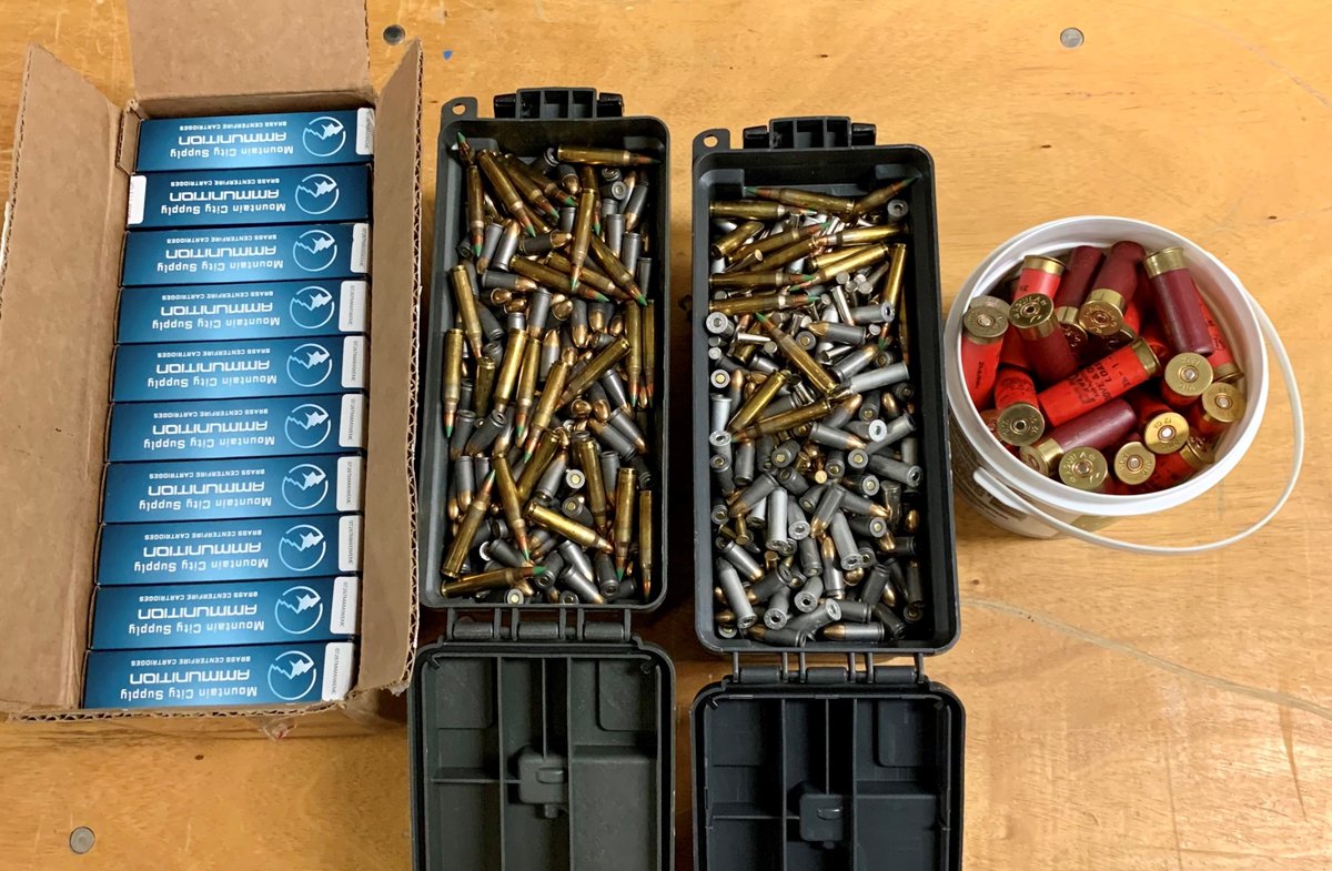 SupervisorCook's tweet photo. Another successful week of #OperationConsequences!
Search warrants in Apple Valley, Hesperia and Victorville resulted in 30 felony arrests, 22 seized firearms (11 unserialized ghost guns), and the recovery of illegal narcotics.
Well done!
https://t.co/JA9wN2zarb https://t.co/mjh1fUuxX0