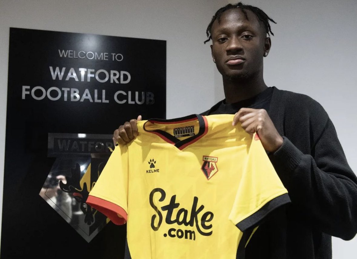 Ismael Koné with his Watford shirt after deal completed and signed today, here we go confirmed. 🟡⚫️🇨🇦 #transfers Koné will be part of Watford/Udinese project, record sale for Montreal.
