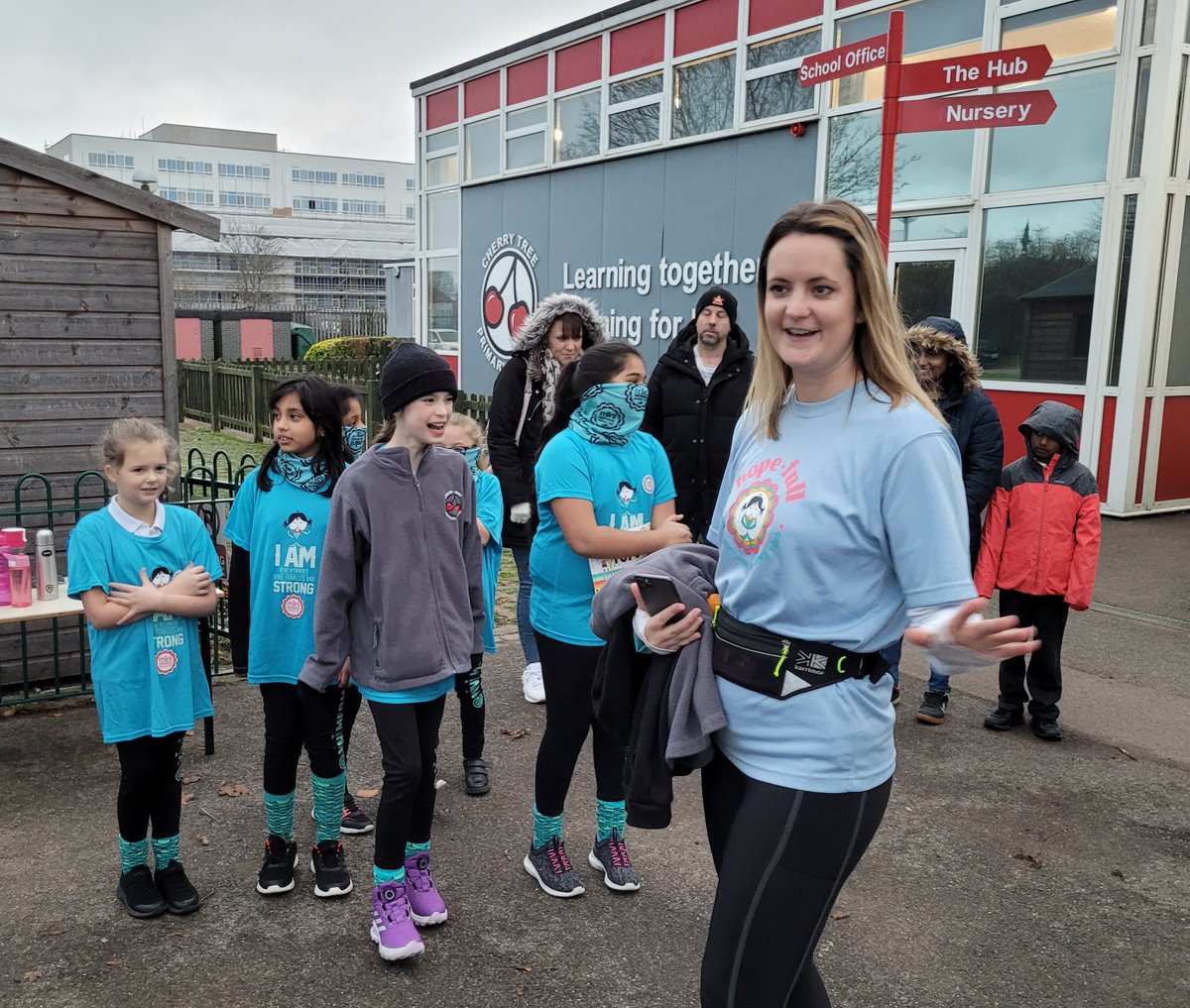 Emma5Hills's tweet photo. Congratulations to all the #minimermaids (& not so mini mermaids) @CTS_Watford who completed their 4kn run today. Total dedication, perseverance & collaboration. Amazing! @CLOtC https://t.co/Y2XabAzuLN
