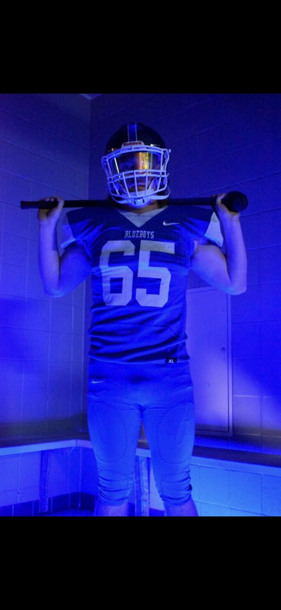 Happy to announce that I have received my first offer from Illinois College! Huge thanks to <a href="/IC_Football/">Illinois College Football</a> <a href="/CoachDeFrisco/">▫️Ray DeFrisco▫️</a> <a href="/CoachMJMurdoch/">Mark Murdoch</a>