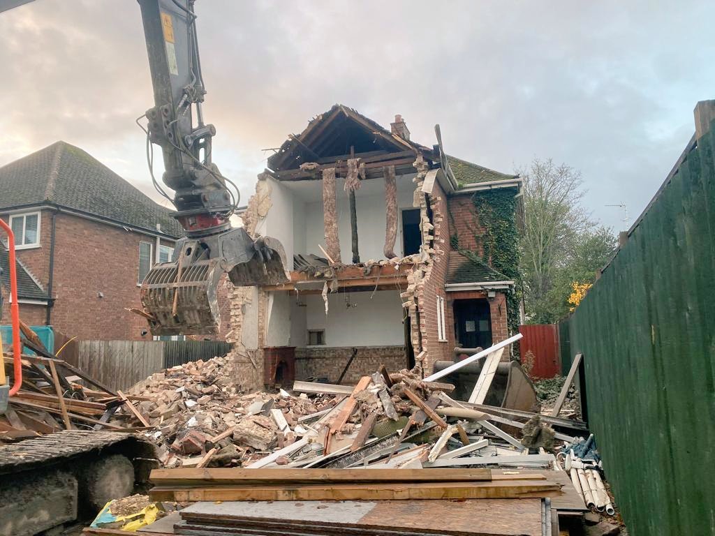 Demolition tweet media