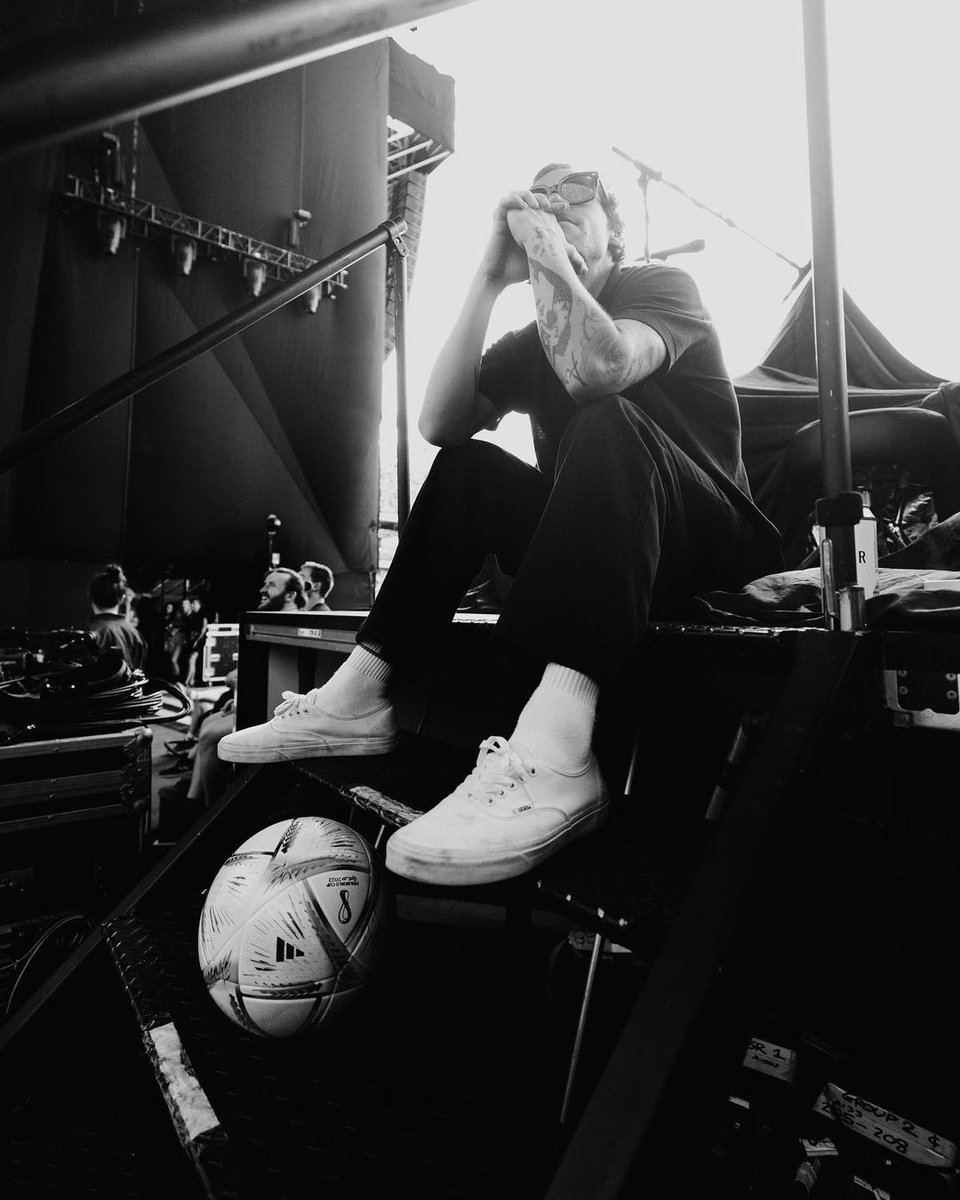 Harry via Instagram: “Love On Tour. Buenos Aires II. December, 2022.”