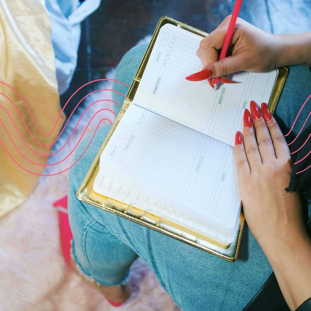 rclementcreate's tweet photo. Writers struggle in times when information is so overwhelming. Fret not! There are ways to get those wrinkles to deepen in the brain and continue to create fresh and captivating content! #MotivationMonday 
https://t.co/2xoVCKzyyN https://t.co/x5mLEDrTQn