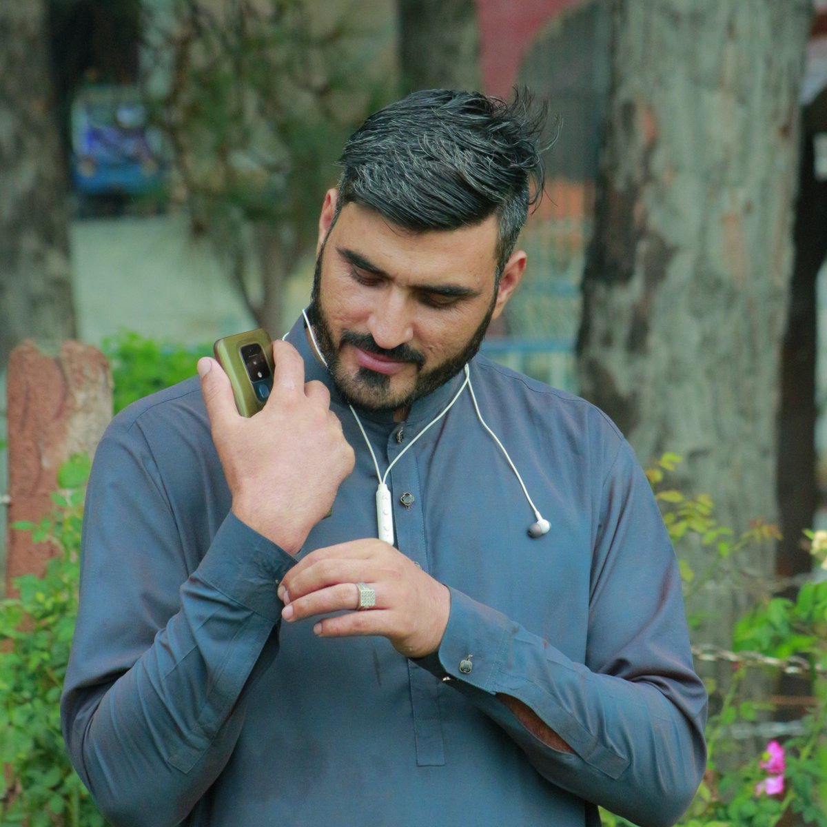 mr_ihsn's tweet photo. #NewProfilePic https://t.co/HaypgEevOz