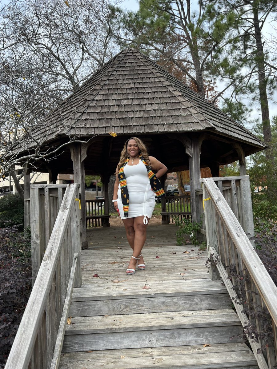 LexyyyyAnnnn's tweet photo. “You thinking small, you need to be thinking big”
Well I went bigger

Bachelors of Science in Biology 🧬 

First Generation 👩‍🎓 

President of WOV 21-22💕💛
Vice-President of BMHO 20-22💚🖤

And this is just the start..
December 10th, 2022 12:30pm https://t.co/DKQu7KVn83
