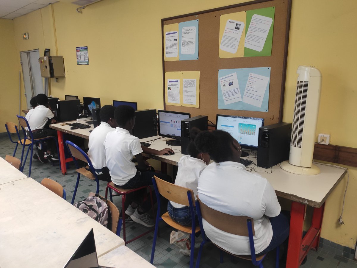 Laboratoire de maths Jenny Alpha tweet media