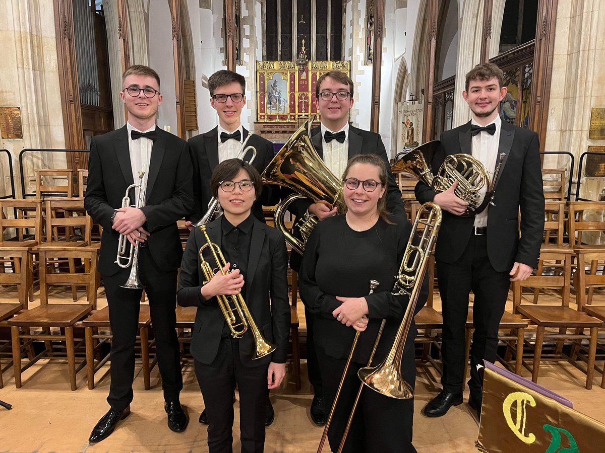 Runaway_Brass's tweet photo. We had a lovely time playing our very first sextet concert with Cwmbran Baroque Singers. 🔥🎶 

Many thanks to our guest trumpet players Dorothy, Rhys and Nathan for helping us out on this one. Stellar job all around! 🎺

#RWCMDOnTheMove #RWCMD @superbrassuk https://t.co/FFxYr5VByp