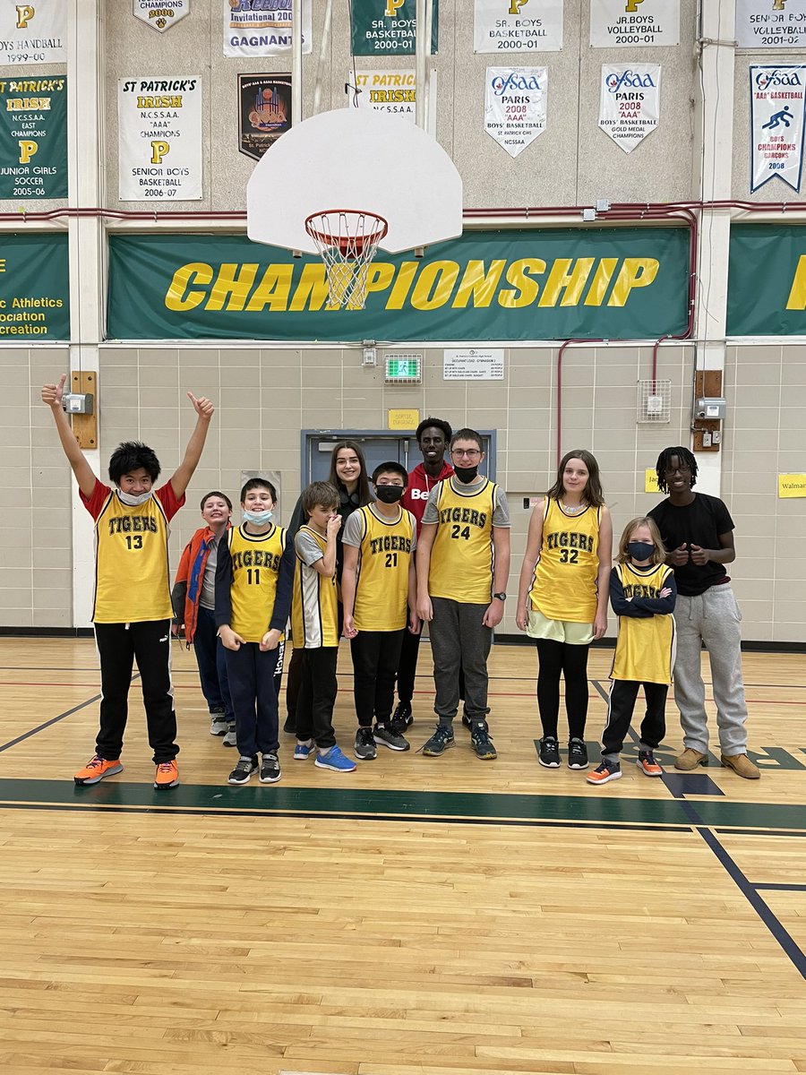 MrsReklitis's tweet photo. Between our 2 teams Tiger Claws and Eye of The Tigers, we had so much fun participating in the Special Olympics basketball tournament at @StPatricksOCSB. @CapoOttawa @Tigers_Mayo @StMatthewOCSB @OttCatholicSB https://t.co/gLGYSlitXc