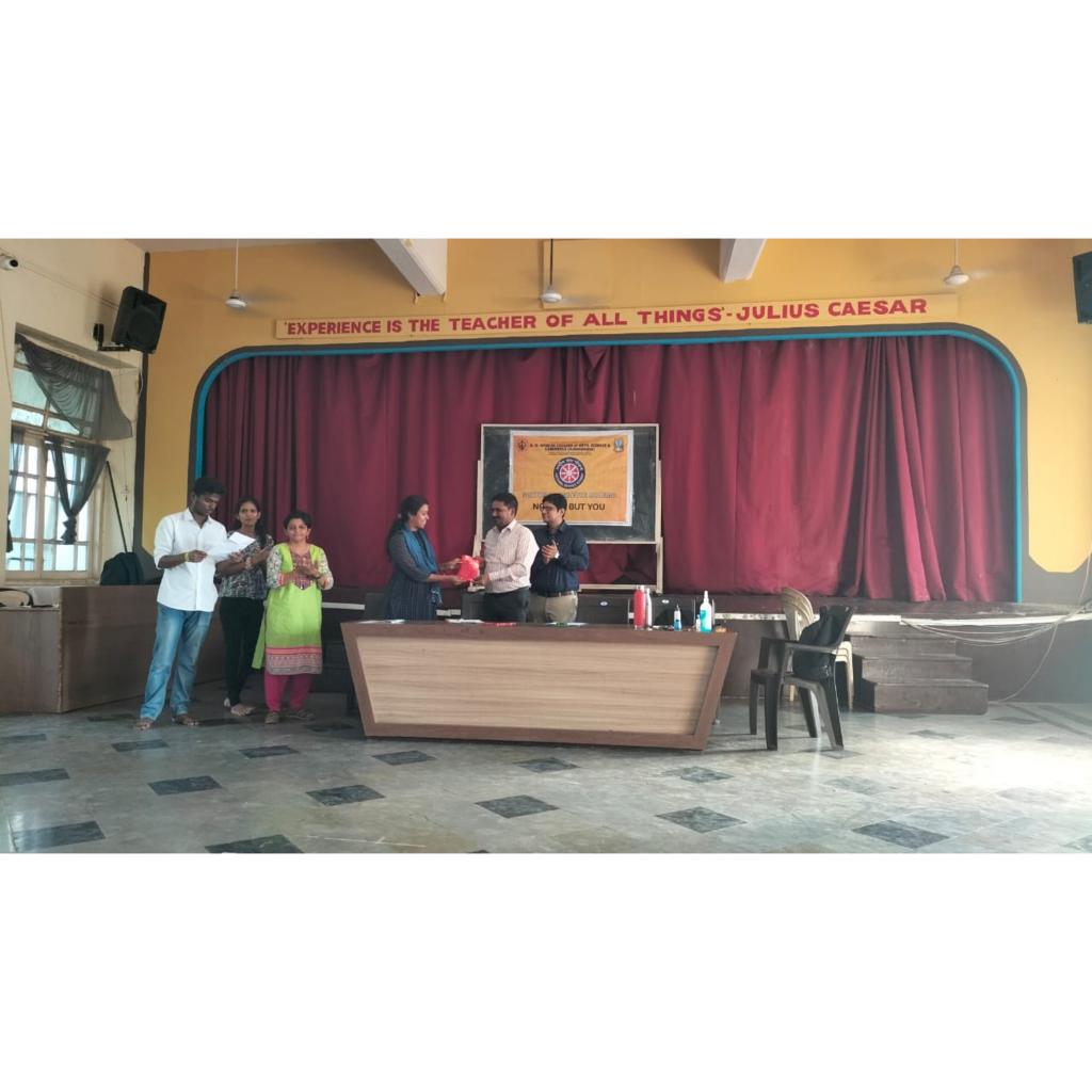 nss_llrc's tweet photo. Our NSS UNIT of Lala Lajpatrai College participate in poster making competition organised by Guru Nanak khalsa college, Matunga on 19th December 2022. 3 volunteers were participated from our College From that Ms. Shriya Gurav received 3rd Rank🥉in the competition @ConnectingNss https://t.co/nBxQSECtYr