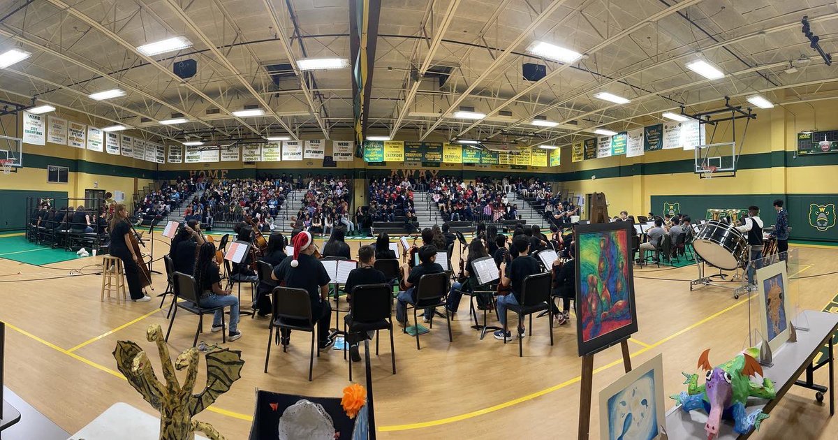 WebbMSBand's tweet photo. We had SO MUCH FUN playing for @SCES_Scorpions, @Abbett_AllStars, and @CES_Cougars on Friday for our annual Fine Arts Day!
We canβt wait to see the future Bears next year πππ» #TheGISDEffect #WebbPride #WebbTimeToShine #LetsGoBand https://t.co/tYo3g1rVeA