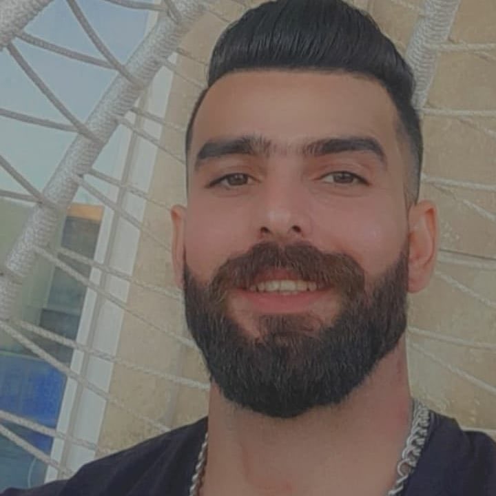 javanane_d's tweet photo. میلاد رضین کارگر ساختمانی ساکن اندیمشک
بار اول ۴آبان دستگیر و به دزفول منتقل شد.
بعد مدت کوتاهی با قرار وثیقه آزاد شد.
دادگاه تشکیل دادن واتهام تبلیغ علیه نظام بهش زدن
بار دوم۹آذردستگیر شد؛تحت فشاره که به دروغ بگه با مجاهدین خلق کار کرده،زیر بار نمیره
صداش باشید
#مهسا_امینی https://t.co/PXcMZueyvR