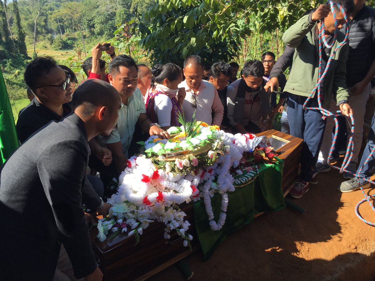 WeekyR's tweet photo. Attended the funeral of Ru Pratap Ch. Tokbi, founder of KARBI STUDENTS' ASSOCIATION. https://t.co/TpH1RpYLFG