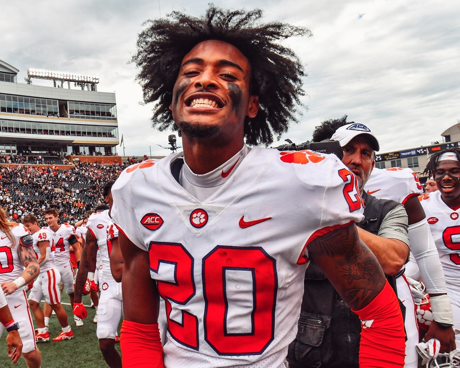 PFF College on Twitter "Clemson CB Nate Wiggins vs UNC 🐅 36 Coverage Snaps 🐅 18 Yards Allowed