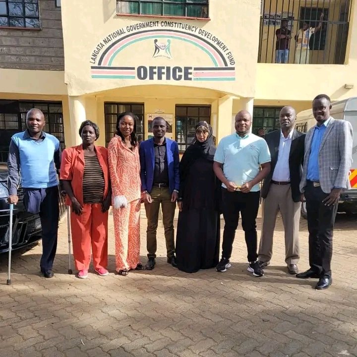 Ahead of the anticipated release of CDF funds, Today I met Langata CDF committee members to lay out a strategic plan on service delivery to the people of the great constituency.<a href="/JalangoMwenyewe/">JALANG'O</a> <a href="/SakajaJohnson/">Sakaja Arthur Johnson</a> <a href="/TheODMparty/">The ODM Party</a> <a href="/RailaOdinga/">The Raila Odinga Amolo Foundation</a> <a href="/Railajunior/">Raila Odinga Junior</a>