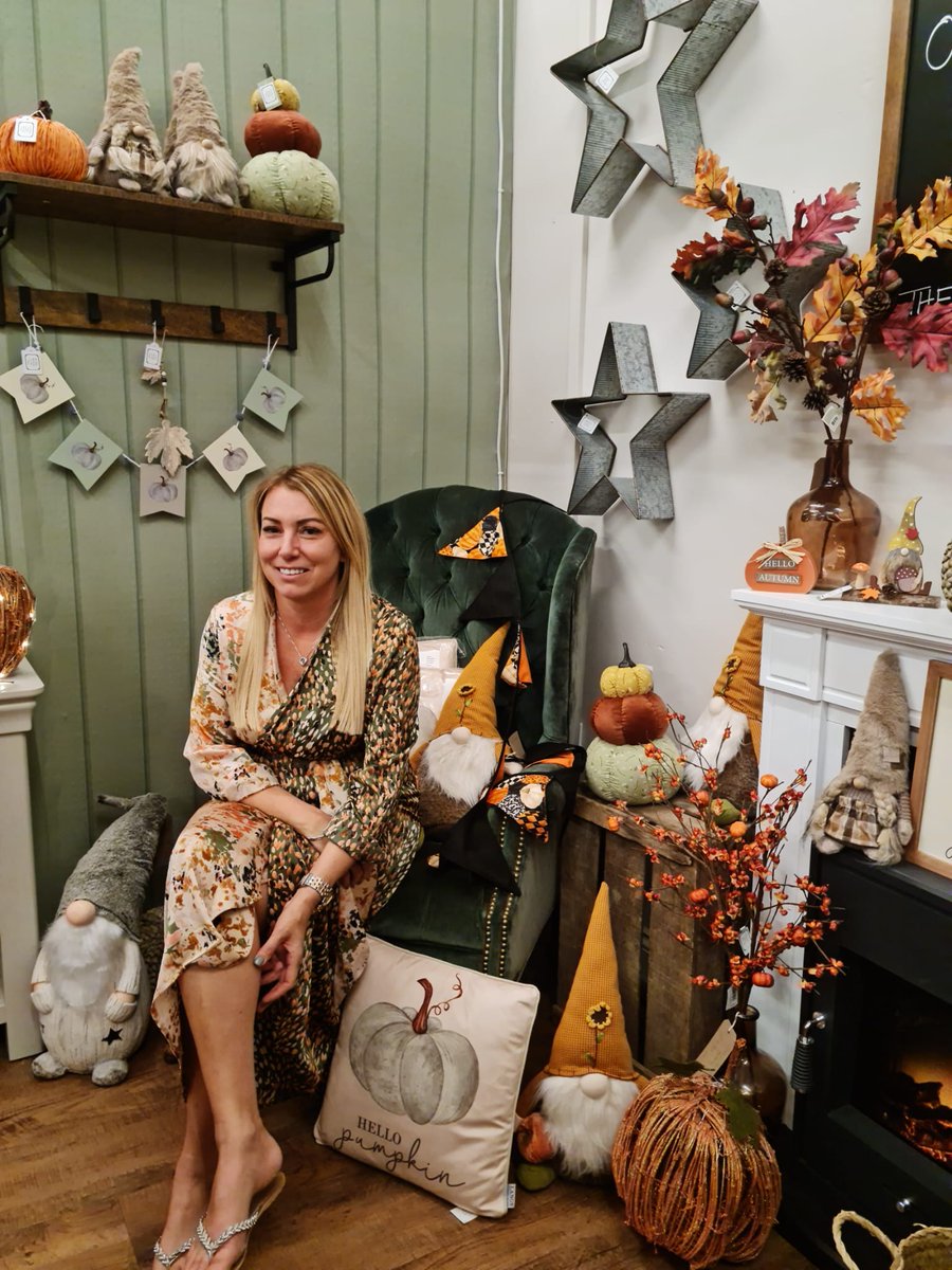 The White Country Store is creating quite a buzz in Stamford. This lovely homeware and interiors store can be found @cornexchangecafeandshops @thewhitecountrystore #shopstamford #stamforduk #homeinteriors #homedecor #rutland #shoplocal #christmaspresents