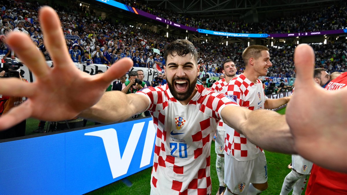 How the entire #Croatia feels right now. 

#FIFAWorldCup #Qatar2022 #Family #Vatreni❤️‍🔥