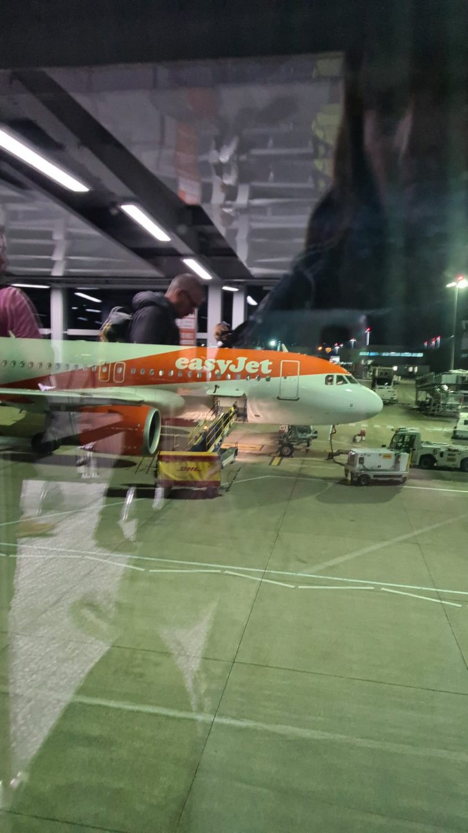 KeithJa22257248's tweet photo. Plane! https://t.co/DdMddXKAiw