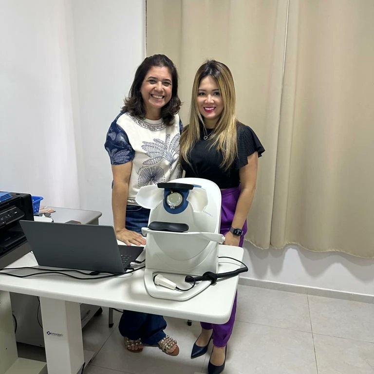 BrasilOculus's tweet photo. O Cento de Oftalmologia da Região - COR em Araruama/RJ adquiriram o campímetro da OCULUS, o Easyfield! Com programa de estadiamento de glaucoma, Curva de Bebié além dos gráficos clássicos de perimetria visual já consagrados. 

#Easyfield #Campovisual #Oculus
#OculusBrasil https://t.co/Lal87bF4qS