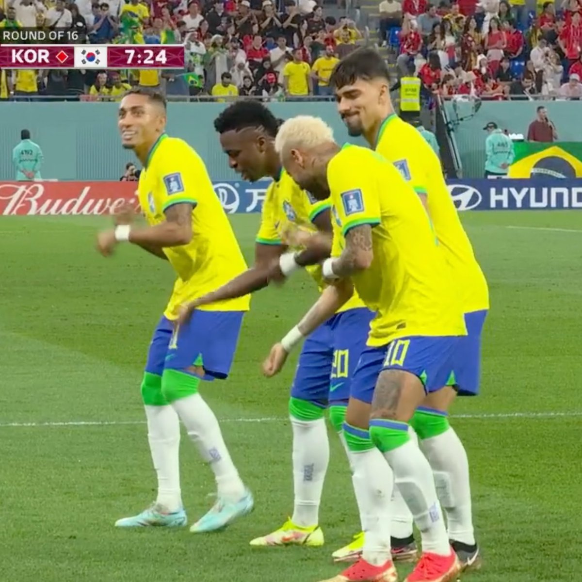 ESPNFC's tweet photo. FIRST WORLD CUP DANCE FOR VINICIUS! https://t.co/3hV67CVEIA