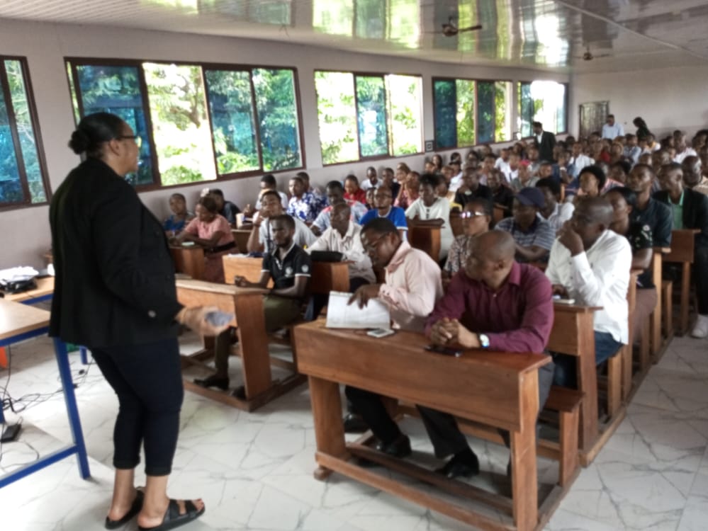 kendiomukendi64's tweet image. #Retour_en_image

5e et dernière séance de formation sur le #benevolat organisée par la #Coordination_pour_le_Changement_de_mentalités, une structure de La @Presidence_RDC qui a pour mission d’assurer la prévention, la lutte contre toutes sortes d’antivaleurs...

@DeniseNyakeru