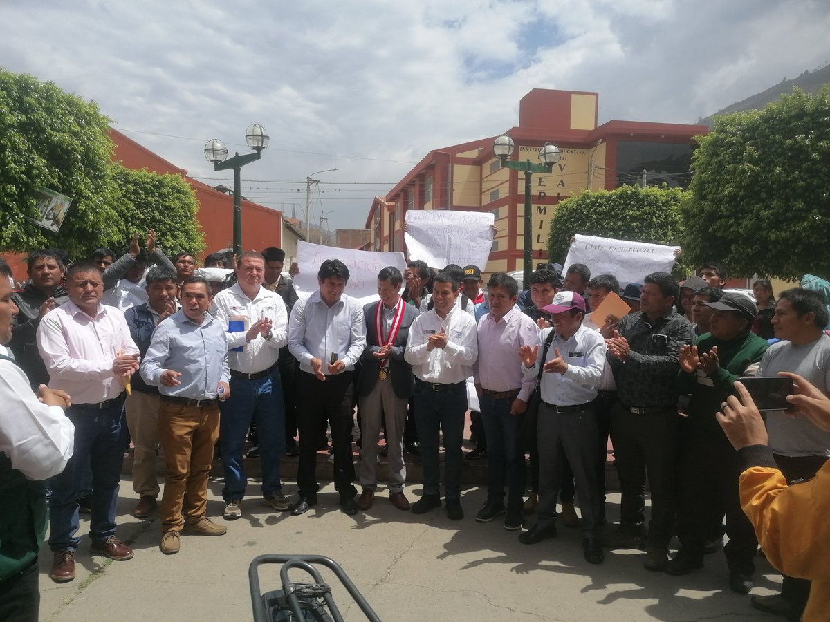 OSFEDI1's tweet image. Un hecho histórico en la región #Huánuco al aprobar la transferencia de 15 mil millones de soles que van a beneficiar a más de 1235 familias agrícolas.  #Huánuco sí cree en la reforma agraria del pueblo💪🇵🇪