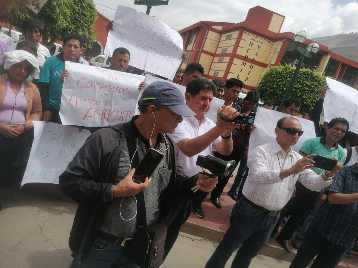 OSFEDI1's tweet image. Un hecho histórico en la región #Huánuco al aprobar la transferencia de 15 mil millones de soles que van a beneficiar a más de 1235 familias agrícolas.  #Huánuco sí cree en la reforma agraria del pueblo💪🇵🇪