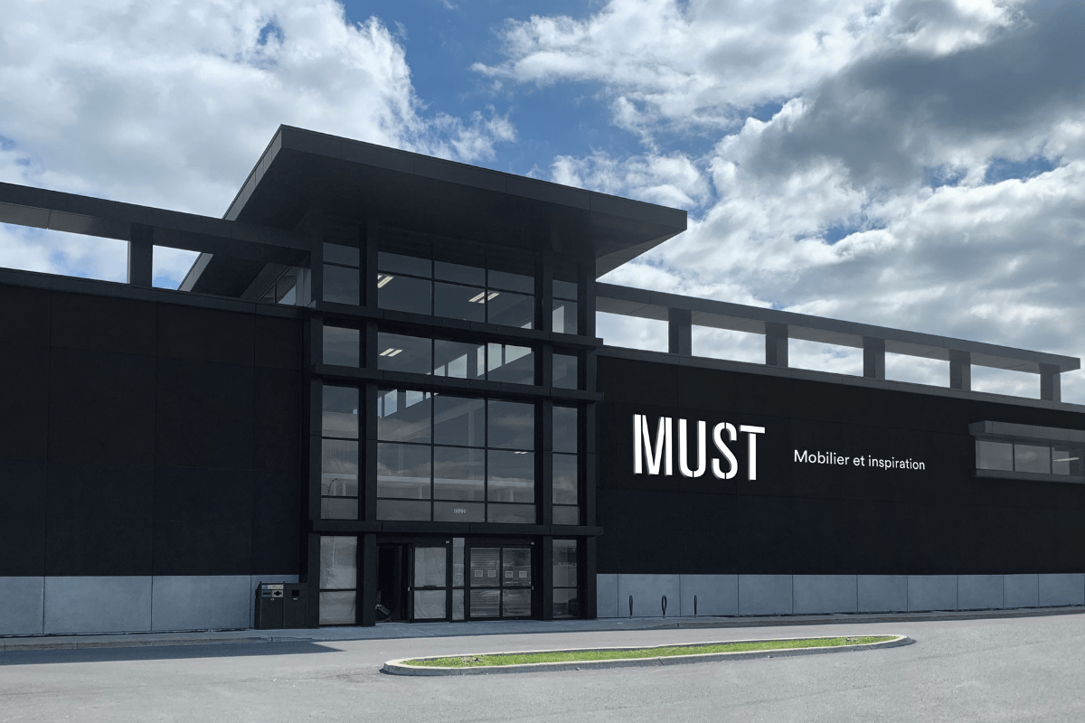 RetailInsider_'s tweet photo. Home retailer ‘MUST’ Opens its Largest Storefront West of Downtown Montreal [Photos/Interview]

https://t.co/n6AJfNWSvH https://t.co/SaTK3JSK1D