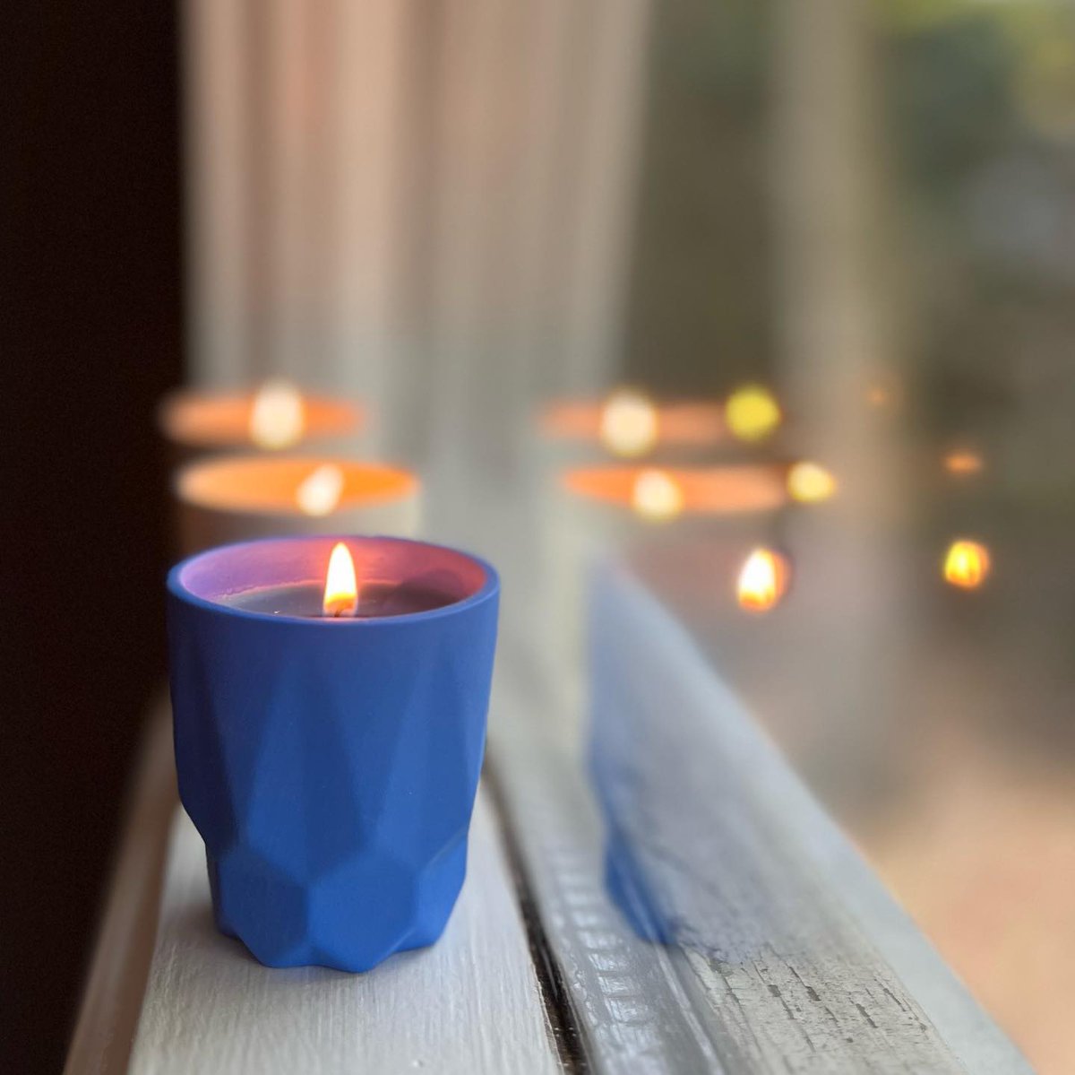 HerALSStory's tweet photo. Her ALS Story x @joyastudio making the season extra hygge 💙💙 

https://t.co/S9jIsdnkQ1

#candles #heralsstory #als #mnd #endals #joya #joyacandle #brooklyn #hygge #holidaygifts https://t.co/7BgspLnxQ0