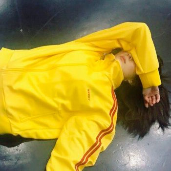 Central_2NE1's tweet photo. ⚽ — Uma pena que as meninas estão dormindo agora e não vão acompanhar a derrota da Coreia.... 😂😂
#CopaDoImundo2022 #Wordcup2022 https://t.co/EjnyDMjCKS