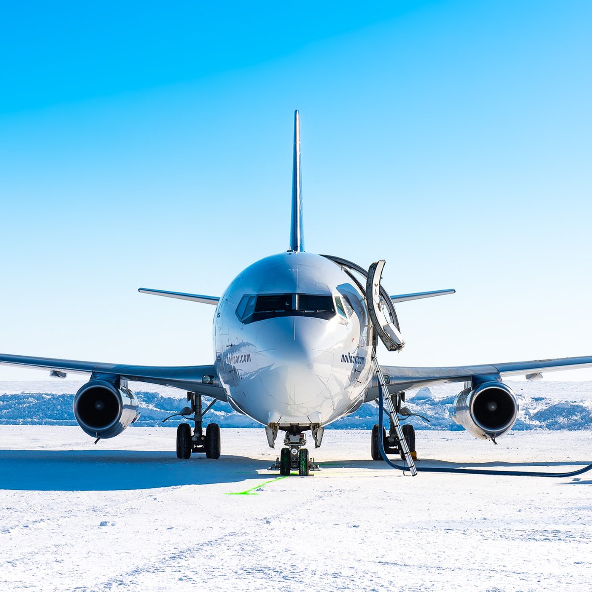 nolinoraviation's tweet photo. #NorthPole 
Nolinor, your specialist in transporting #FlyInFlyOut 

Click here to learn more about our Fly In Fly Out service: https://t.co/y8Uubm0peQ

#nolinor #nolinoraviation #aviation #goldstandard #buildingalegendontime #biggestfleet #30yearsexperience #realairline https://t.co/xXHMjLQ99o