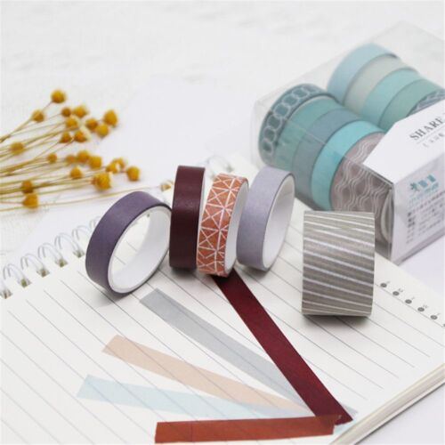 KiWiStoreLY's tweet photo. واشي تيب -Washi Tape توفر من جديد 🥳🥳
الصندوق يحتوي :
▫️ 8 اشرطة بعرض1 سم، بطول 3 متر. 
▫️ 2 اشرطة بعرض 2.5 سم ، بطول 3 متر. 
• السعر: 20 د.ل 💰
• التوصيل لأيّ مكان في ليبيا 🛵
• الاستفسار عبر الرسائل📩
• الطلب عبر متجرنا الإلكتروني: https://t.co/CeOLiCuJ6q 🌐 https://t.co/lQhn6iSo47