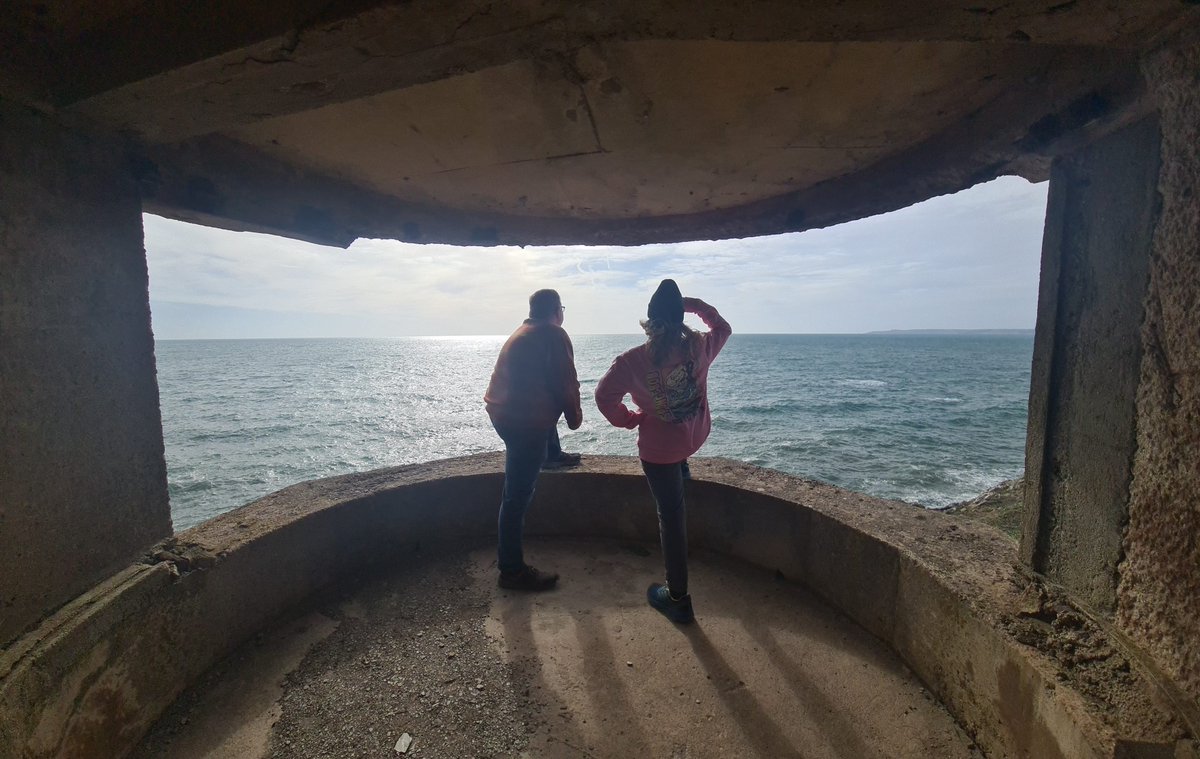 Take your kids on a walk to discover some of the Second World War coastal defences at Brownstone near Kingswear. Here's our guide to this South Devon hike: rpst.page.link/vr3q #walkswithkids #Devon #VisitDevon