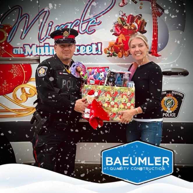 HaltonPolice's tweet photo. Thank you @SarahBaeumler @Bryan_Baeumler for #supporting our #miracleonmain toy drive. This will help us grow our “Island of…Toys” to assist Halton families over the holidays. #giving #community @TigerSingh_Fdn ^rj https://t.co/2m4ULdHMg1