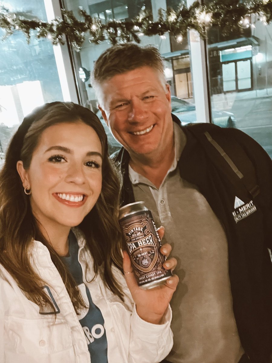 AlexxMiles__'s tweet photo. Austin, you did not disappoint🫡
Thank you to all of our friends that came out to our final meetup last night. It truly was an incredible evening spent with old friends and new!
That’s officially a wrap on our @freshbooks partner meetups - my heart is full of #MyFreshCommunity https://t.co/UYw60NmBeK
