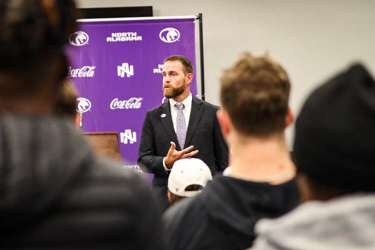 Team Meeting 🦁🏈 #RoarLions