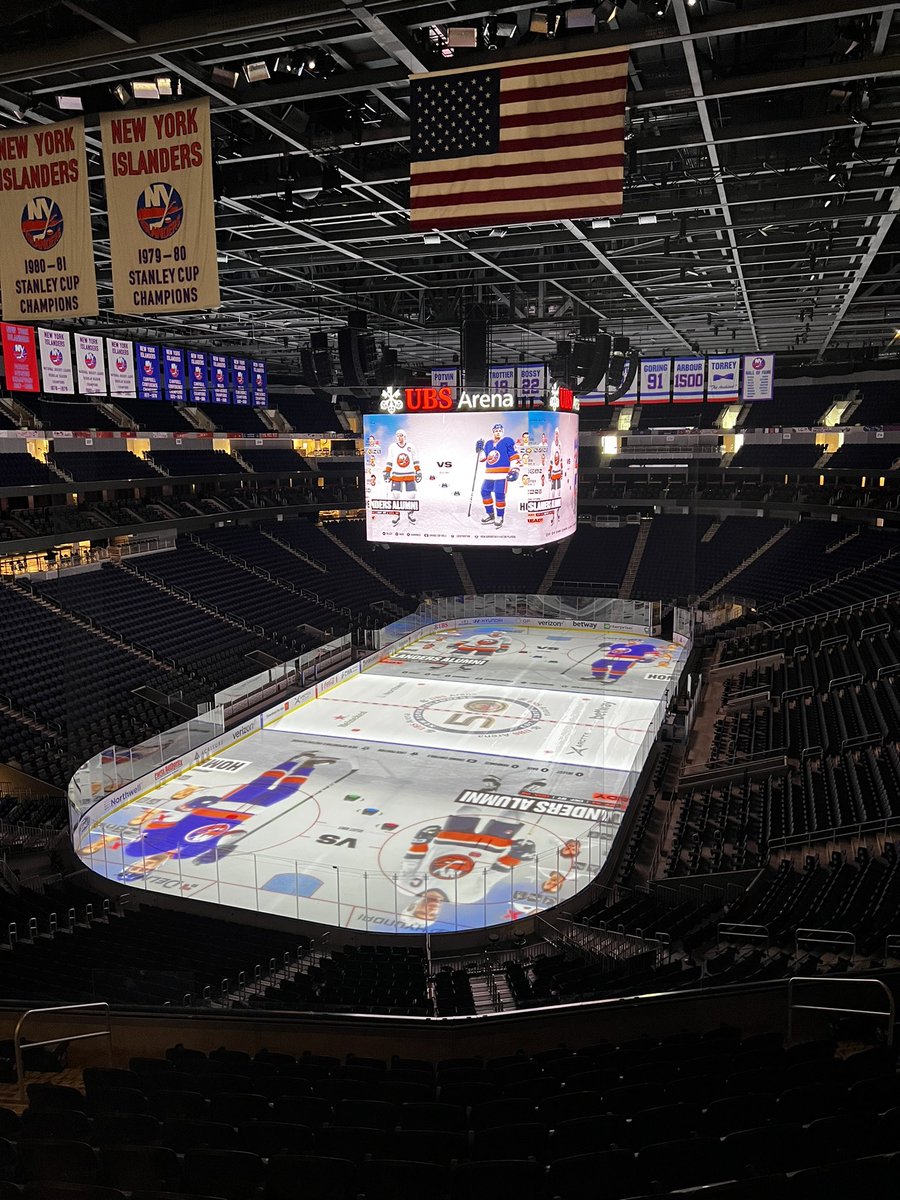 cbass's tweet photo. What screen do you play on? TV? Monitor?

Nah. Ice https://t.co/4oT0ugV2w3
