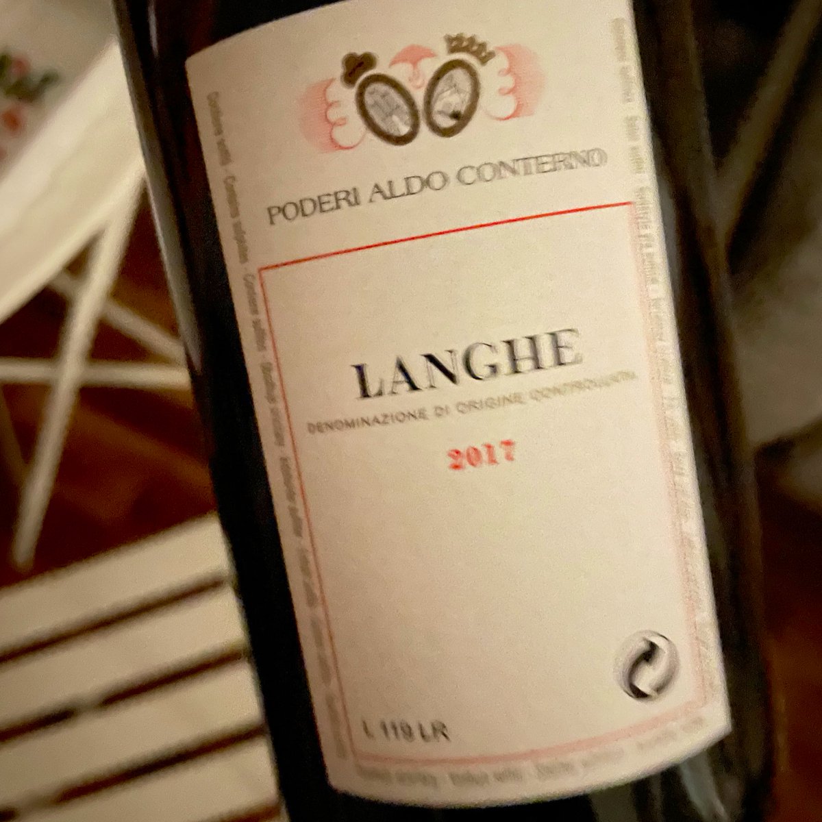 grbhr's tweet photo. #grbhrtrnkt heute zur Feier des Tages einen #Langhe 2017 von Aldo #Conterno. - Ein Hammer-Wein! Salute! 🇮🇹🍷🍇 https://t.co/ZM055A4Kyh