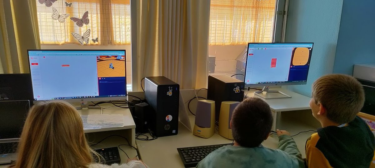 glascaris's tweet image. Starting @CSEdWeek & @hourofcode 2022 with coding activities in an amazing 3D world with Axel robot 🤖 on planet Mars 🪐🚀!!. @RobotifyLabs Labs, thanks for this opportunity🦾!! #CSEdWeek2022 #codingactivities