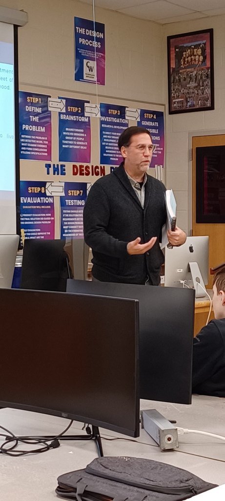 ConradWeiserHS's tweet photo. On November 30th, CWHS students in Mr. Knarr’s Drawing, Design, and Innovation Class had the opportunity to learn about zoning regulations from the South Heidelberg Township Manager, Sean McKee. Thank you, Mr. McKee!
#WeAreWeiser https://t.co/qfmVytLlJP