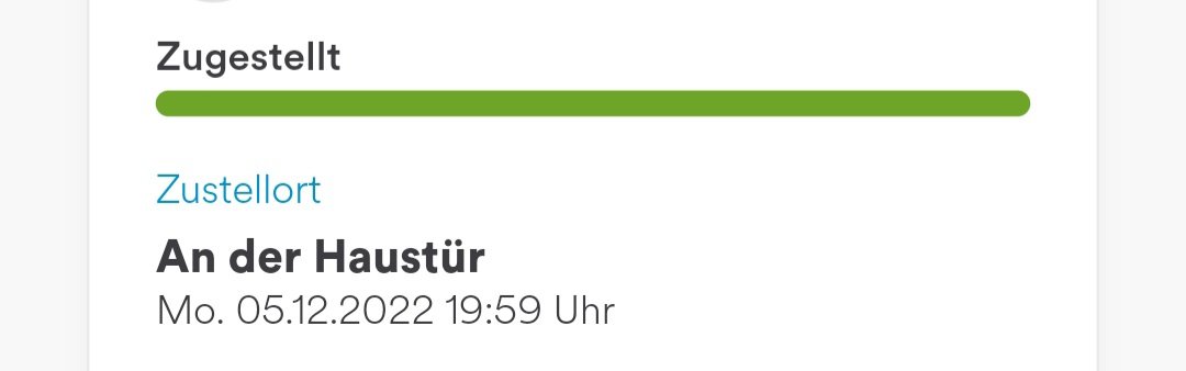 SunTed_Tv's tweet photo. @hermesDE Euer Ernst? Vor meiner Haustür? Obwohl ich zuhause war? Draußen ist es nass. Und das beste: vor meiner Haustür, an der Nachbarshaustür und auf dem ganzen Hof kein Paket. Nirgendwo hier ist ein Paket. Ihr seit der schlimmste Paketzusteller den es überhaupt gibt. 🖕 https://t.co/OROy6Zn0C6